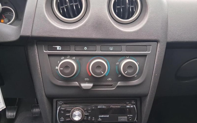 imagem-https://www.socarrao.com.br/sc-vehicle-images-prod/3365646/1789674458759-8399073_14_B_06609d9e27.jpeg