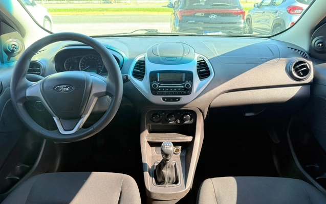 imagem-https://www.socarrao.com.br/sc-vehicle-images-prod/3365678/1787663965757-003_072fb11d2e4421f0d2dbcb285f954cfd.jpeg
