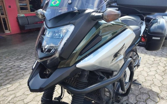 imagem-https://www.socarrao.com.br/sc-vehicle-images-prod/3365760/1787596766659-8402703_1_B_a7647cde9b.jpeg