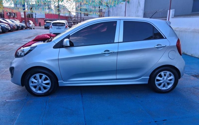 imagem-https://www.socarrao.com.br/sc-vehicle-images-prod/3365781/1788982946273-8402801_4_B_450812f7e1.jpeg