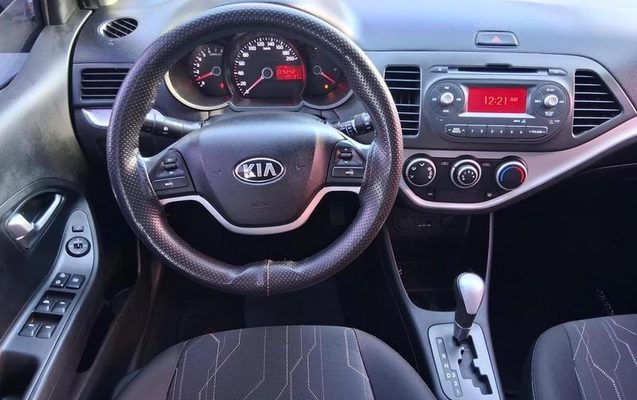 imagem-https://www.socarrao.com.br/sc-vehicle-images-prod/3365781/1788982946286-8402801_10_B_7b7fb5c4ef.jpeg
