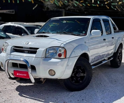 Nissan Frontier 2004 Branco — foto 1 de 3