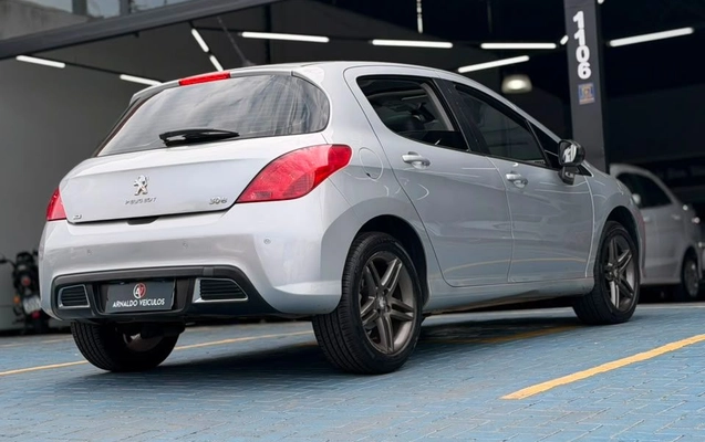 imagem-https://www.socarrao.com.br/sc-vehicle-images-prod/3366093/1789572211257-gb-6483fb9.jpeg