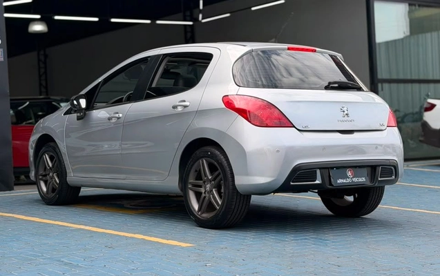 imagem-https://www.socarrao.com.br/sc-vehicle-images-prod/3366093/1789572211260-gb-7c4fd21.jpeg