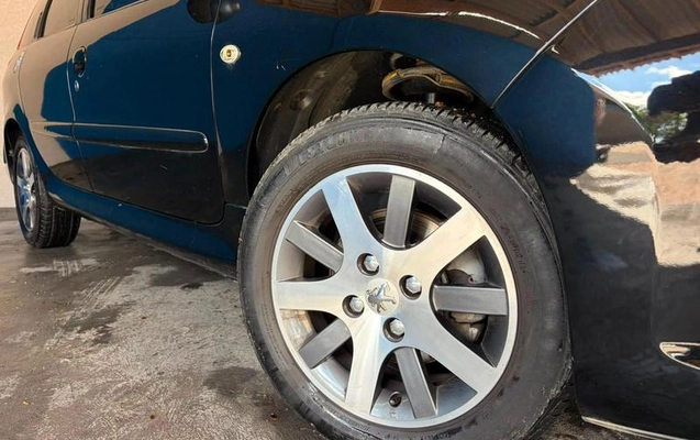 imagem-https://www.socarrao.com.br/sc-vehicle-images-prod/3366150/1787323969710-8380051_13_B_fce4d73400.jpeg