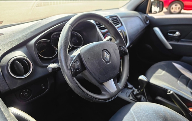 imagem-https://www.socarrao.com.br/sc-vehicle-images-prod/3366333/1787324338436-MjAyNjA4MjFfMTA1ODU4LmpwZw.jpg