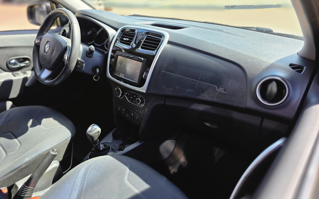 imagem-https://www.socarrao.com.br/sc-vehicle-images-prod/3366333/1787324338547-MjAyNjA4MjFfMTA1OTIzLmpwZw.jpg