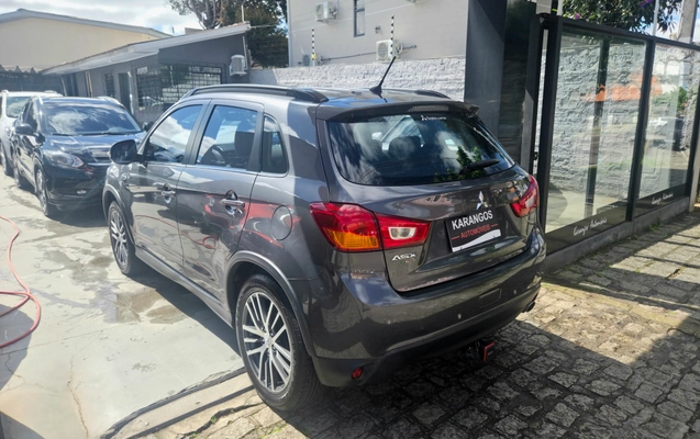 imagem-https://www.socarrao.com.br/sc-vehicle-images-prod/3366997/1787326536052-22f322d5-3227-4e33-bc7b-ad37a6d8d2bc.jpg