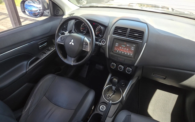 imagem-https://www.socarrao.com.br/sc-vehicle-images-prod/3366997/1787326536061-ccd37b30-5c29-4f0a-8682-ae72cc515e96.jpg
