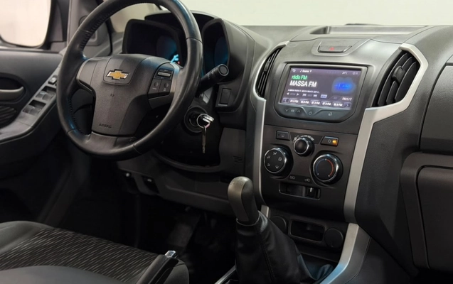 imagem-https://www.socarrao.com.br/sc-vehicle-images-prod/3367043/1787326706337-8_053102.jpg