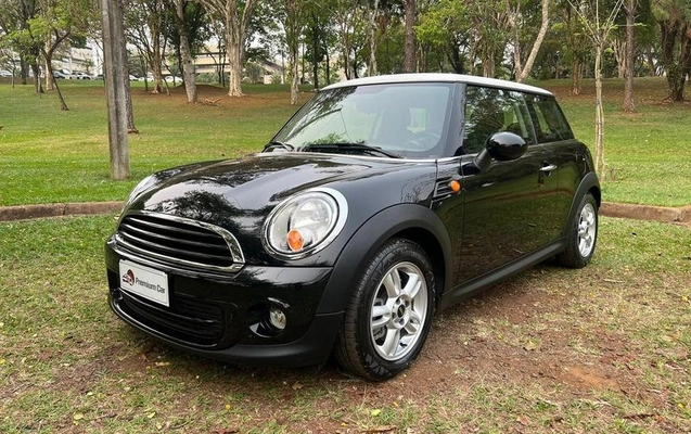 imagem-https://www.socarrao.com.br/sc-vehicle-images-prod/3367177/1787327362708-8287598_12_B_aab9e48037.jpeg