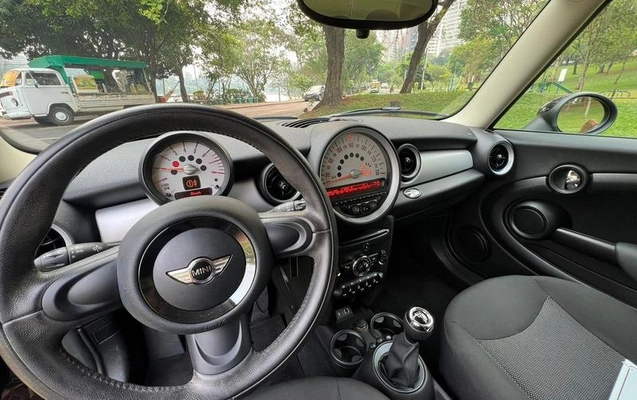 imagem-https://www.socarrao.com.br/sc-vehicle-images-prod/3367177/1787327362709-8287598_6_B_3747bf7370.jpeg