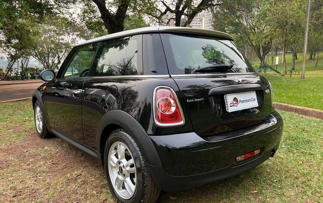 imagem-https://www.socarrao.com.br/sc-vehicle-images-prod/3367177/1787327362709-8287598_9_B_88a8781538.jpeg