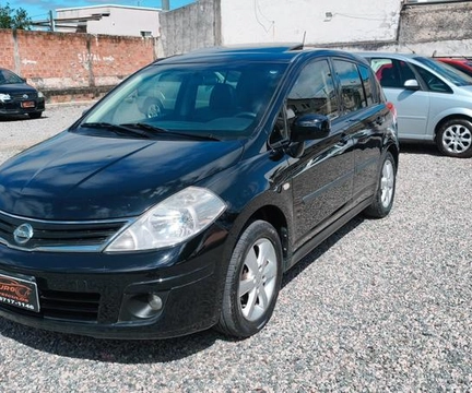 Nissan TIIDA 2011 Preto — foto 1 de 3