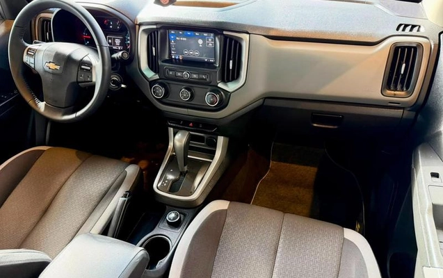 imagem-https://www.socarrao.com.br/sc-vehicle-images-prod/3367604/1789133879579-8403468_16_B_1cdfa4ec23.jpeg