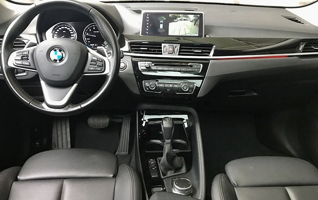 imagem-https://www.socarrao.com.br/sc-vehicle-images-prod/3367662/1787334929183-o1qKuT9zWH8ZkzPXeFZaAPrQUnQOtIgs.jpg