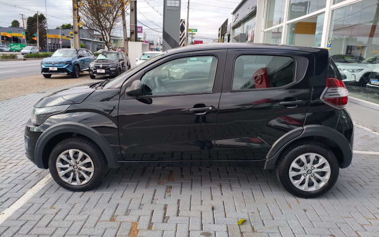 imagem-https://www.socarrao.com.br/sc-vehicle-images-prod/3367820/1787329140046-ZXggMDIuanBlZw.jpeg