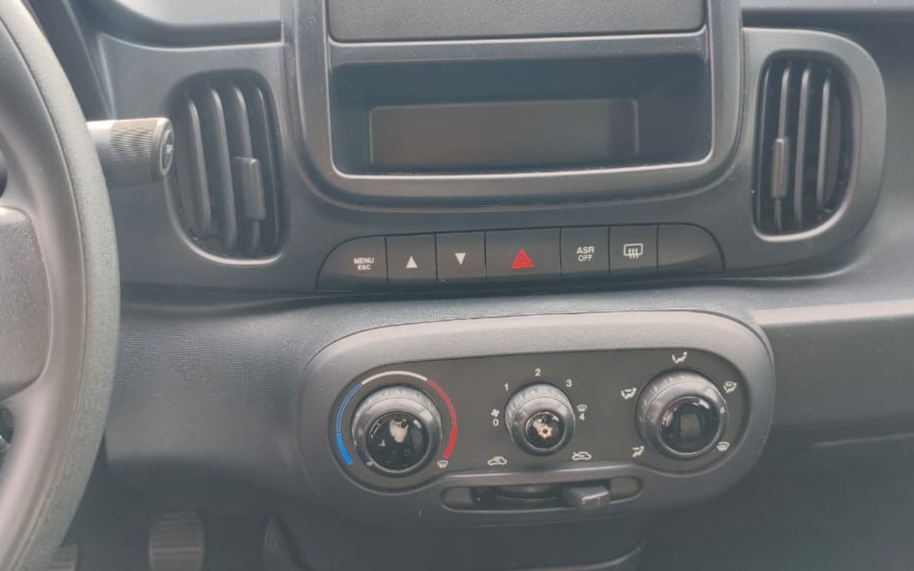 imagem-https://www.socarrao.com.br/sc-vehicle-images-prod/3367820/1787329140878-aW4gMDMuanBlZw.jpeg