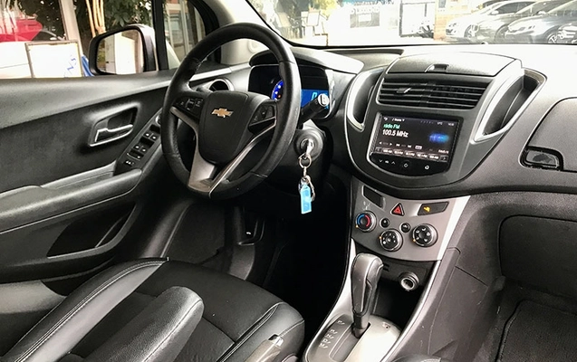 imagem-https://www.socarrao.com.br/sc-vehicle-images-prod/3367826/1788458352273-Xe472lDu4ipKRUWvLkJd9hXU7BttoP3Y.jpg