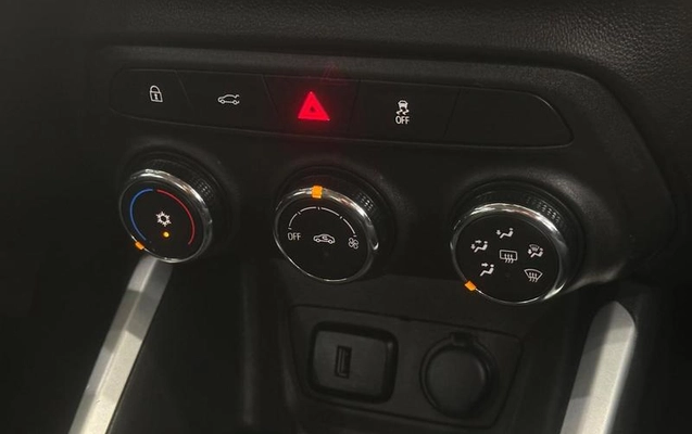imagem-https://www.socarrao.com.br/sc-vehicle-images-prod/3367902/1788441756162-8329504_13_B_5e7fa69e5c.jpeg