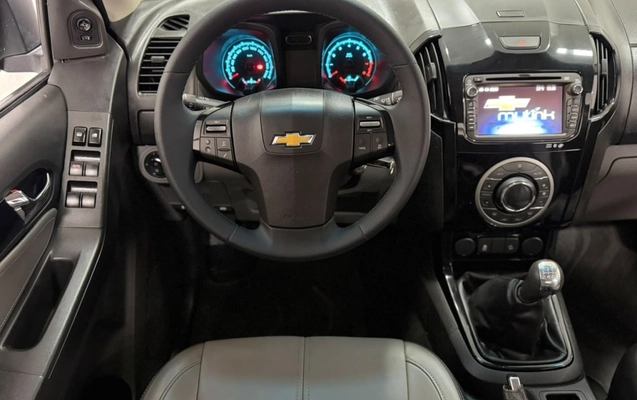 imagem-https://www.socarrao.com.br/sc-vehicle-images-prod/3368543/1787331159862-12_053923.jpg