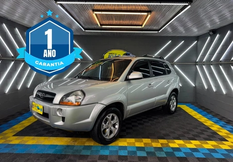 Hyundai Tucson 2.0 16V Flex Mec. 2017 Prata — foto 1 de 3