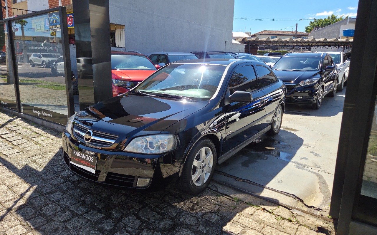 imagem-https://www.socarrao.com.br/sc-vehicle-images-prod/3368662/1787331308234-MjAyNjA4MjFfMTI1NzE5LmpwZw.jpg