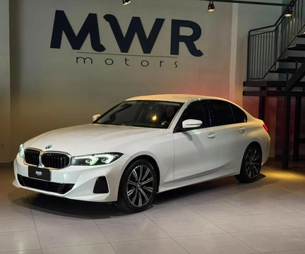 BMW 320i 2023 Branco — foto 1 de 3