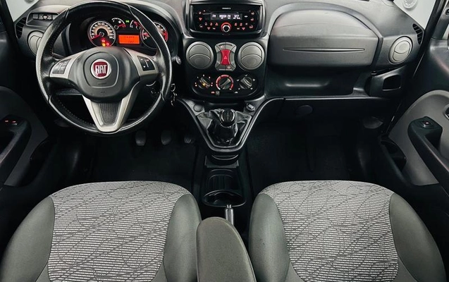 imagem-https://www.socarrao.com.br/sc-vehicle-images-prod/3368761/1788555408187-8403710_12_B_07e7c976da.jpeg