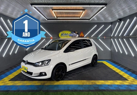 Volkswagen Fox RUN 1.6 Flex 8V 5p 2017 Branco — foto 1 de 3