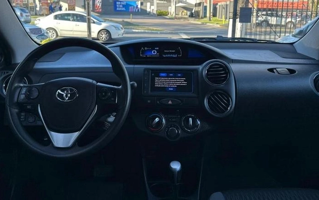 imagem-https://www.socarrao.com.br/sc-vehicle-images-prod/3369160/1788976699707-8374589_8_B_0fec49b6d6.jpeg