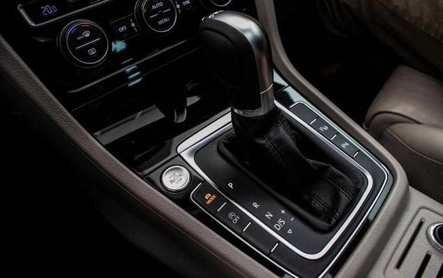 imagem-https://www.socarrao.com.br/sc-vehicle-images-prod/3369644/1789045439920-8403992_16_B_94a1d9ef89.jpeg