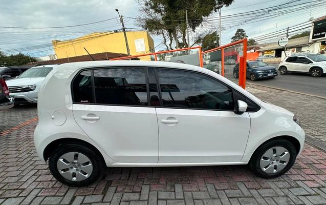 imagem-https://www.socarrao.com.br/sc-vehicle-images-prod/3370014/1787335076445-V2hhdHNBcHAgSW1hZ2UgMjAyNi0wOC0yMSBhdCAxNC40NC4wMCAoMSkuanBlZw.jpeg