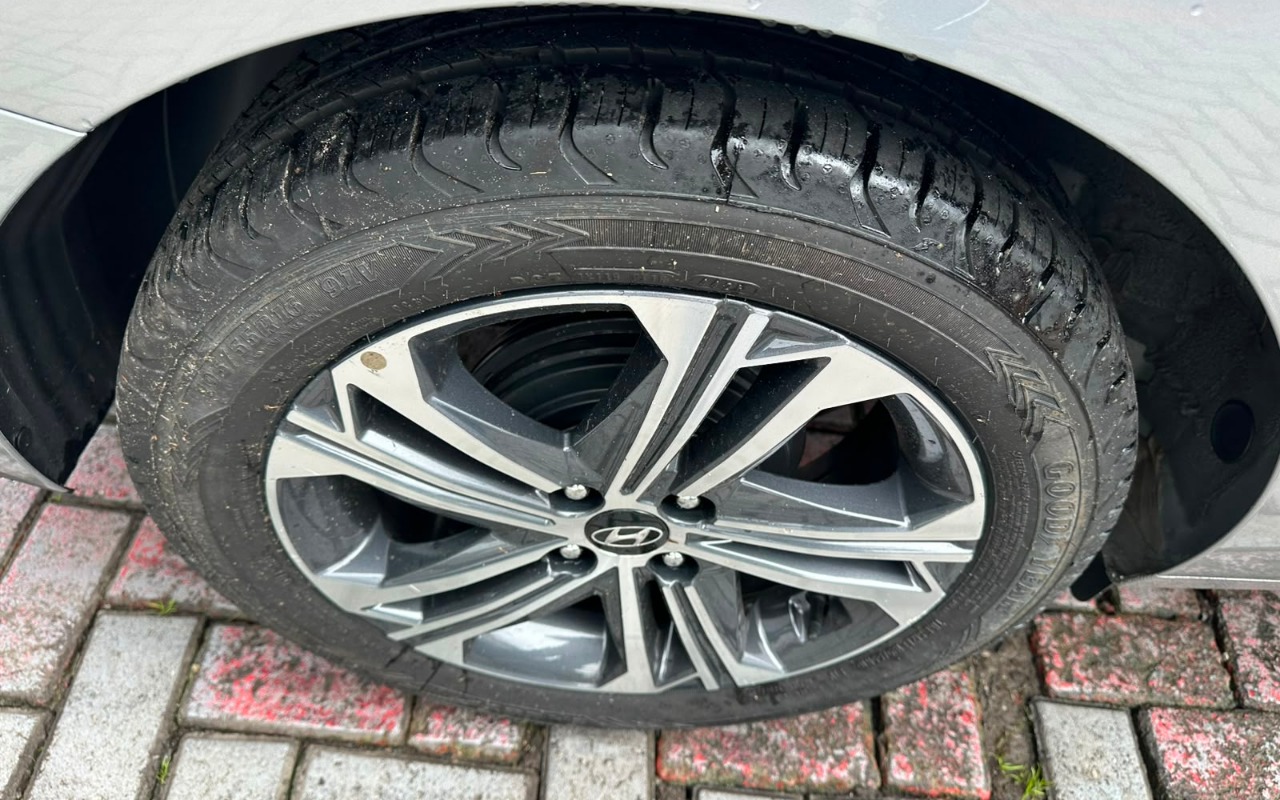 imagem-https://www.socarrao.com.br/sc-vehicle-images-prod/3370076/1787335473346-V2hhdHNBcHAgSW1hZ2UgMjAyNi0wOC0yMSBhdCAxNC40My4xMi5qcGVn.jpeg