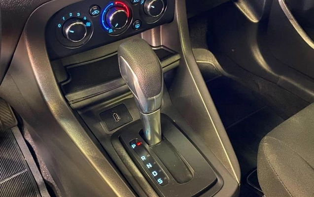imagem-https://www.socarrao.com.br/sc-vehicle-images-prod/3370080/1789484631359-8394349_9_B_aefec28165.jpeg