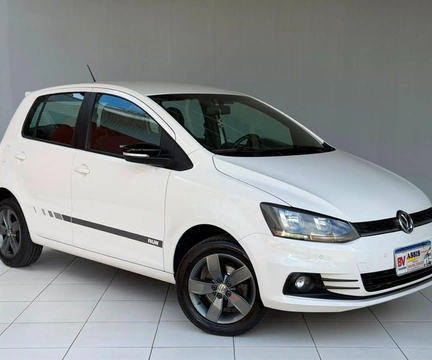 Volkswagen Fox RUN 1.6 Flex 8V 5p 2017 Branco — foto 1 de 3