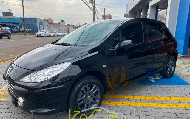 imagem-https://www.socarrao.com.br/sc-vehicle-images-prod/3370257/1789499969935-zc6pGSgi8vqfh2QoI9UHjnoe9jhs6O4C.jpg