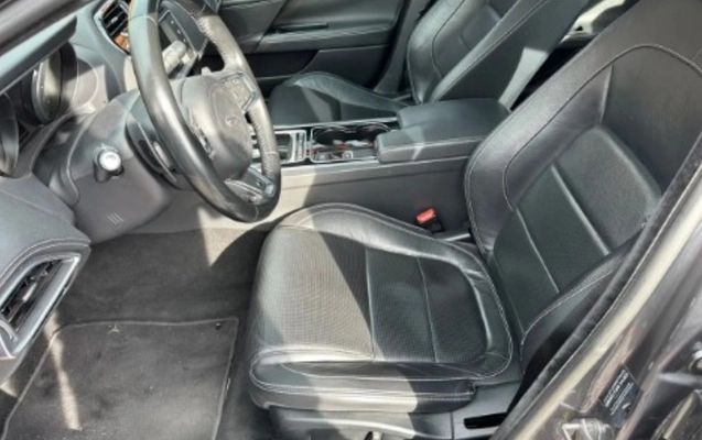 imagem-https://www.socarrao.com.br/sc-vehicle-images-prod/3370372/1787336335282-amFndWFyOC5qcGc.jpg