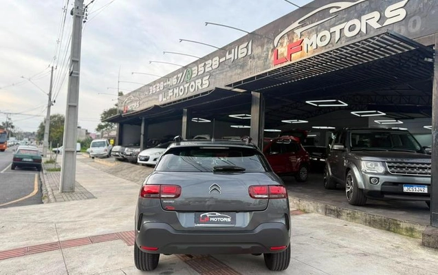 imagem-https://www.socarrao.com.br/sc-vehicle-images-prod/3370418/1787336694378-8404279_6_B_e2ba5c0eb5.jpeg