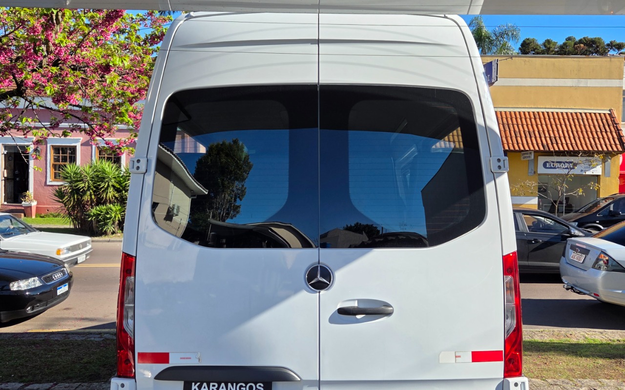 imagem-https://www.socarrao.com.br/sc-vehicle-images-prod/3370524/1787337069857-MjAyNjA3MzFfMTUxMzQ5LmpwZw.jpg
