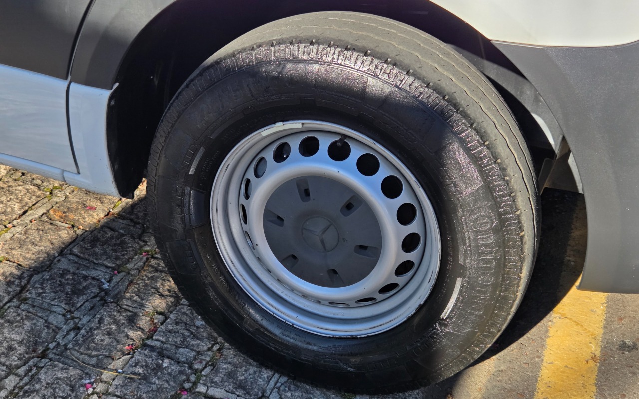 imagem-https://www.socarrao.com.br/sc-vehicle-images-prod/3370524/1787337071014-MjAyNjA3MzFfMTUxNjQwLmpwZw.jpg