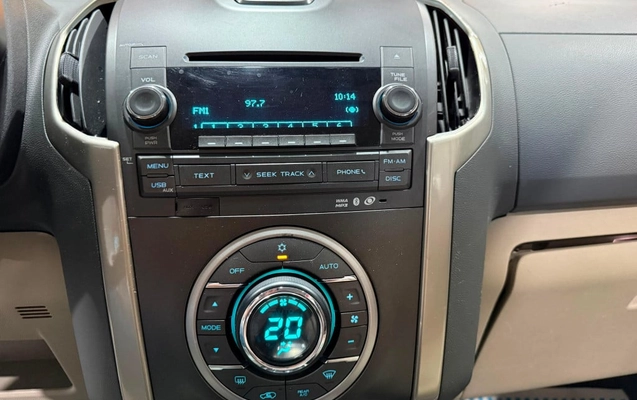 imagem-https://www.socarrao.com.br/sc-vehicle-images-prod/3370531/1787337186336-vehicle_image_1787337176_d3dda5b6696fc426189f3990cae7016a.jpeg