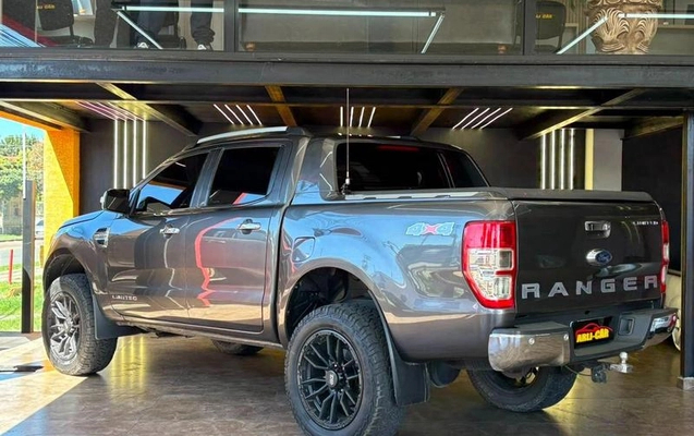 imagem-https://www.socarrao.com.br/sc-vehicle-images-prod/3370651/1790252858517-8404155_14_B_aeb7763806.jpeg