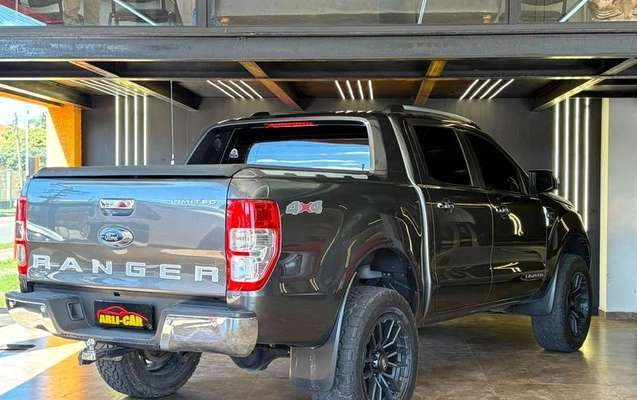 imagem-https://www.socarrao.com.br/sc-vehicle-images-prod/3370651/1790252858519-8404155_8_B_01b231a355.jpeg