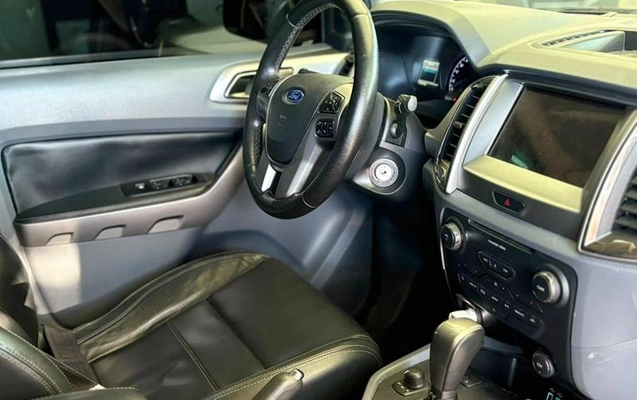 imagem-https://www.socarrao.com.br/sc-vehicle-images-prod/3370651/1790252858524-8404155_0_B_89cad79c79.jpeg