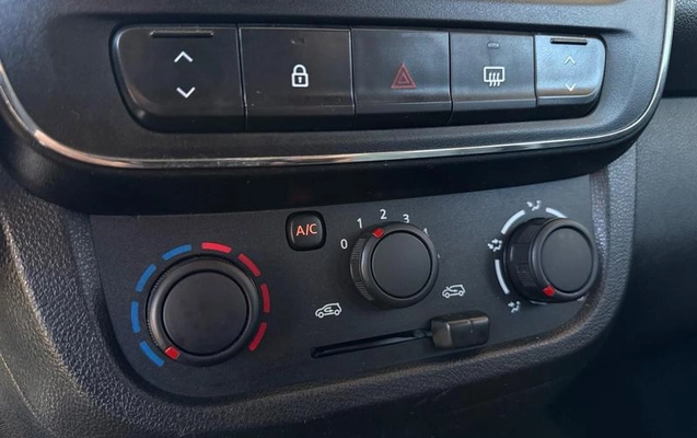 imagem-https://www.socarrao.com.br/sc-vehicle-images-prod/3370869/1788274207281-8404423_10_B_f118703f40.jpeg