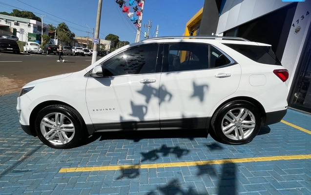 imagem-https://www.socarrao.com.br/sc-vehicle-images-prod/3370888/1787338207668-3_031329.jpg