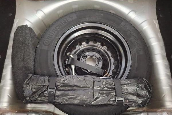 imagem-https://www.socarrao.com.br/sc-vehicle-images-prod/3370943/1789565722487-8403211_13_B_8616914189.jpeg