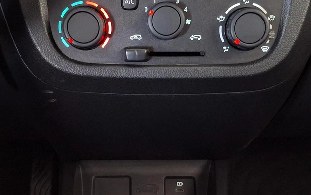 imagem-https://www.socarrao.com.br/sc-vehicle-images-prod/3370943/1789565722488-8403211_16_B_1df6f15142.jpeg