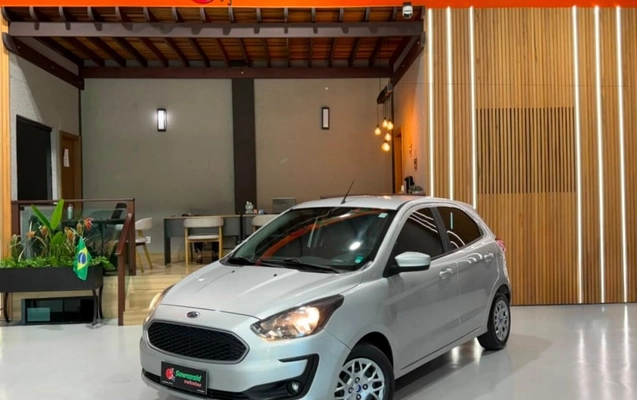 imagem-https://www.socarrao.com.br/sc-vehicle-images-prod/3370956/1787338586269-vehicle_image_1787338525_79aad3238dcc41ba7e8eb8773efa54a3.jpeg